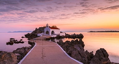 Tilos Travel ile Yılbaşı Rotaları: Sakız, Rodos ve Kos Adaları’na Özel Turlar