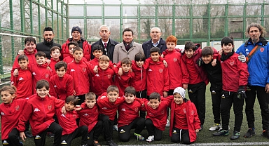 Başkan Aydın’dan Hüdavendigar Dikkaldırım Osmangazi SK’ya ziyaret