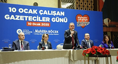 Başkan Böcek gazetecilerle buluştu