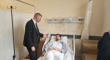 Başkan Sezer'den Hastanedeki Hemşehrilerine Ziyaret