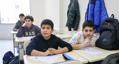 Buca Belediyesi Aziz Nesin Eğitim Merkezi’ne veli ve kursiyerlerden tam not