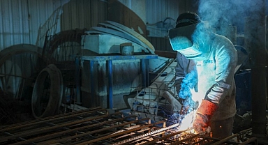 Büyükşehir Belediyesi 3D yazıcı ile beton kent mobilyası üretiyor