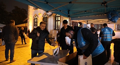 Büyükşehir’den kandil simidi ikramı