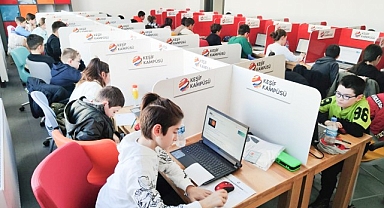 Canik'te 138 Bin Öğrenci Geleceğin Teknolojileriyle Tanıştı