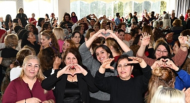 Çiğli'de Kadınlara Özel Unutulmaz Etkinlik Hüsniye Teyze’nin 103. Yaşı Kutlandı