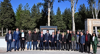 Eski Macarköy olarak bilinen Serik Gebiz'de Macar dostluk anıtı açıldı