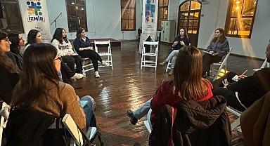 Genç İzmir Kitap Kulübü kapılarını açtı