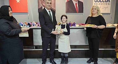 Gölcüklü Öğrenciler Karne Tatilini Sanatla Doldurdu