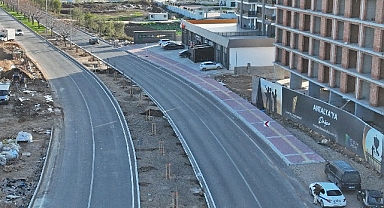 Kardeş Kentler Caddesi trafiğe yeniden açıldı