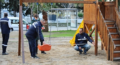 Karşıyaka’nın parkları artık daha güvenli