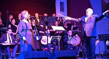 Selim Öztaş korosundan unutulmaz musiki gecesi