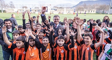 Sponsorluk Büyükşehir’den santra Başkan Tugay’dan