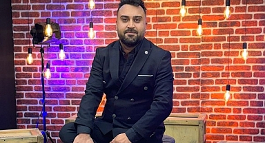 Tahir Uçar, “Ben bile kendimi çekemiyorum”la müzikseverlerle buluştu