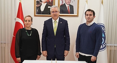 Zonklayan Yıldızlar evrenin tarihine ışık tutuyor