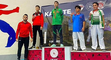 Aliağalı Karateciler Başarılarına Yenisini Ekledi