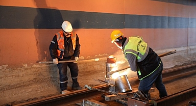 Alikahya tramvay hattında raylar döşeniyor; Kocaeli raylı sistemlerde de marka olacak