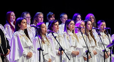 Antakya Medeniyetler Korosu 6 Şubat için Yenişehir’de sahne aldı