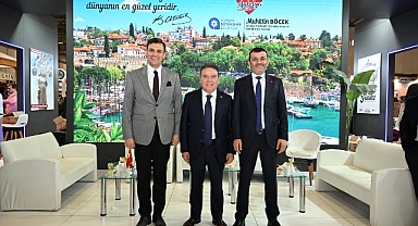 Başkan Böcek, EMITT 2025'te Antalya'yı tanıtıyor