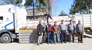 Başkan Böcek üreticilerin yanında olmayı sürdürüyor