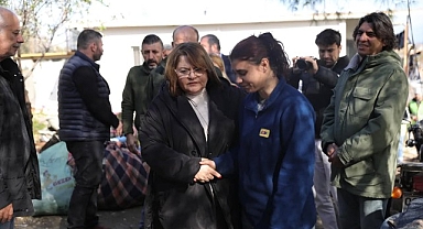 Başkan Gençay’dan Evi Yanan Aileye Yardım Eli