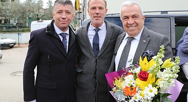 Başkan Şadi Özdemir vatandaşları dinledi