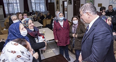 Başkan Tugay Buca Cemevi’nde Hızır Orucu lokmasına ortak oldu