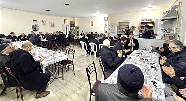 Bereket Sofrası Erenler Camisinde Kuruldu