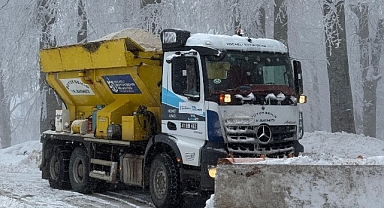 Büyükşehir aralıksız çalışıyor, kapalı yol bulunmuyor