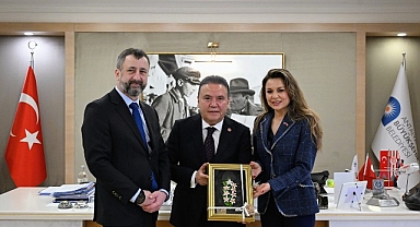 Çek Büyükelçi Stepanek Başkan Muhittin Böcek'i ziyaret etti