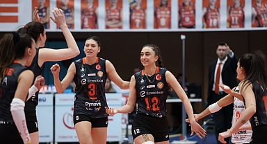 Eczacıbaşı Dynavit, AXA Sigorta Kupa Voley’de adını dörtlü finale yazdırdı