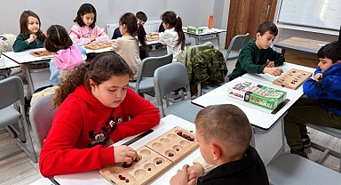 Edremit Belediyesi’nden Çocuklara Zeka Oyunları Atölyesi