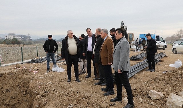 Edremit Çayı üzerine yeni köprü hızla ilerliyor