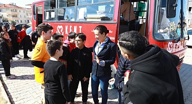 Efes Selçuk’ta öğrenciler mutlu başkan mutlu