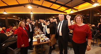 Güzelbahçe Siyaseti Dostluk Yemeğinde Bir Araya Geldi