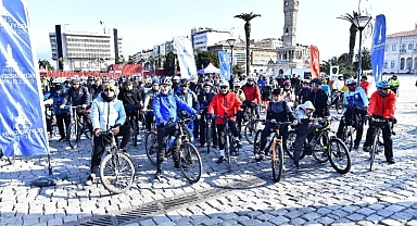 İzmir hafta sonunun tadını Bisikletli Pazar’la çıkarıyor