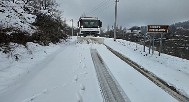 İzmir’in dağlarında kar teyakkuzu