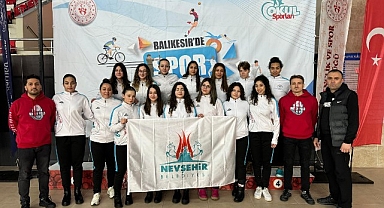 Kadınlar Sutopu 1. Lig Müsabakaları Balıkesir’de Başladı