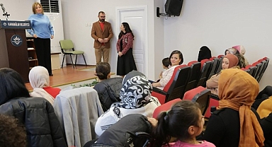 Karabağlar’da annelere farkındalık eğitimi