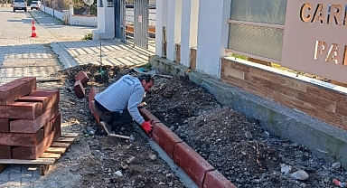 Kemer’de yol ve kaldırım çalışmaları
