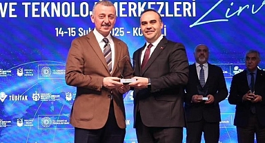 Kocaeli Büyükşehir’e ‘En İyi Bilim Sahnesi’ ödülü