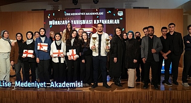 Konya Büyükşehir Eğitim Birimleriyle Genç Zihinleri Bir Araya Getiriyor