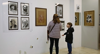 Küçükçekmece Belediyesi Güzel Sanatlar Akademisi Öğrencilerinden “Yansıma” Sergisi