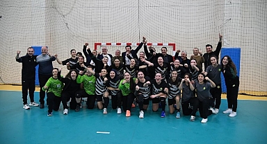 Manisa BBSK Hentbol Takımı Tarih Yazdı