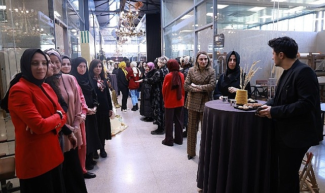 Moda Akademisi’nde ilk mezunlar ilk sergilerini açtı