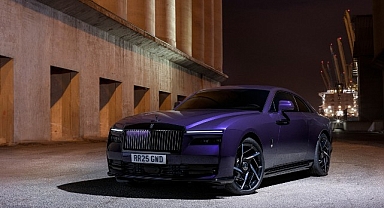 Rolls-Royce’dan güçlendirilmiş alter egolu Black Badge Spectre