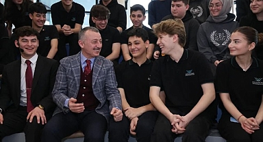 Sanat Kafe, Başkan Büyükakın’ın söyleşisiyle açıldı