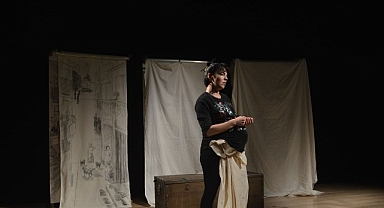 5. Ayvalik Kadın Oyunları Festivali, Dünya Tiyatrolar Günü’nde, Dünya Tiyatrolar Bildirgesi’nin okunmasıyla sona erdi.