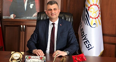 Allah: bu millete, bir daha istiklal marşı yazdırmasın