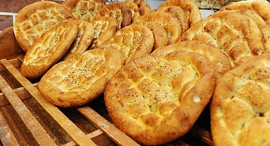 ‘Askıda Pide’ dayanışması Ramazan bereketini çoğaltıyor