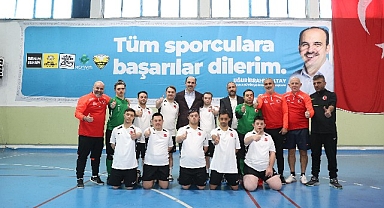 Başkan Altay Avrupa Şampiyonası’na Konya’da Hazırlanan Özel Sporcularla Buluştu